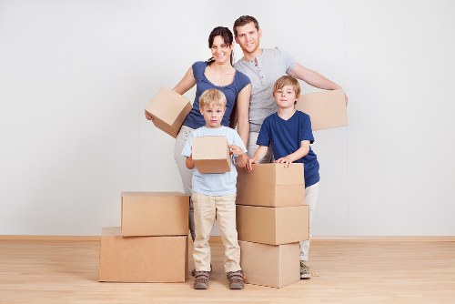 Careful fragile item packing service in Archway home move